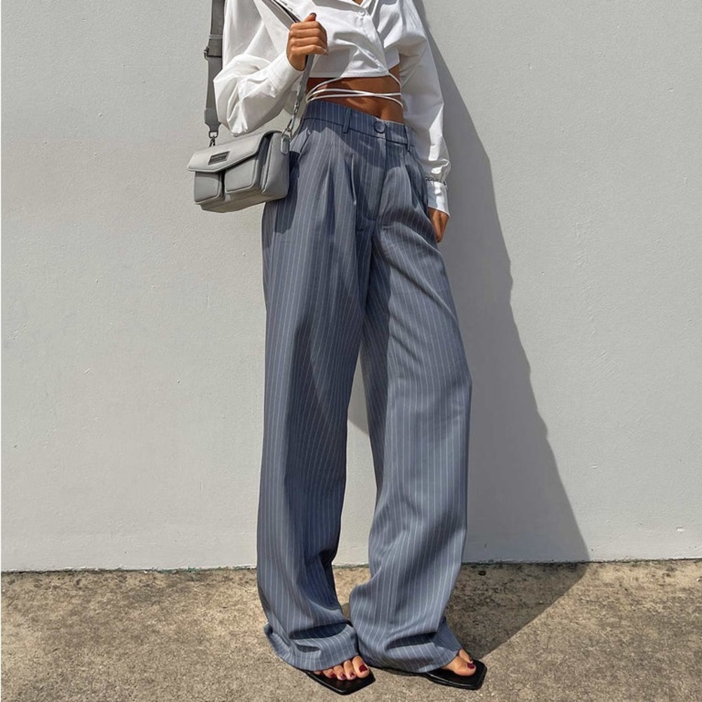 Princess Polly Archer Pants Pinstripe Grey Petite - Picture 6 of 12